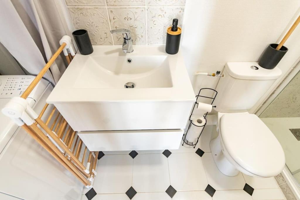 Ferienwohnung Immeuble L'Aristocrate - L'Epicurien- Bd Carnot Angers Exterior foto